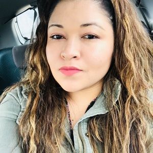 Meet your Posher, Reyna